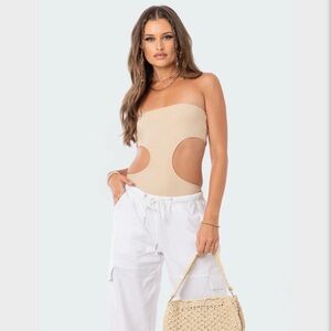 Edikted beige cut-out bodysuit. Size xs.